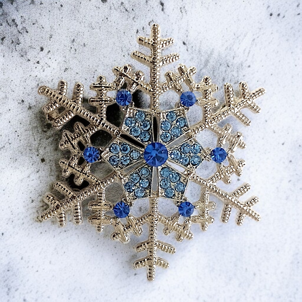Icy Snowflake Pin Brooch Pendant Star Blue Rhinestone Crystal Winter Silver Tone - Picture 16 of 16